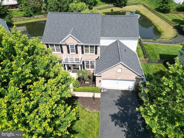 7540 Millpond Ct, Warrenton, VA 20187 - aerial view of property and surrounding area featuring a nearby body of water
