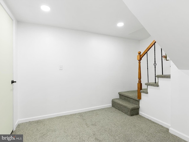 261 W Chestnut Hill Rd, Newark, DE 19713 - staircase featuring carpet floors and recessed lighting
