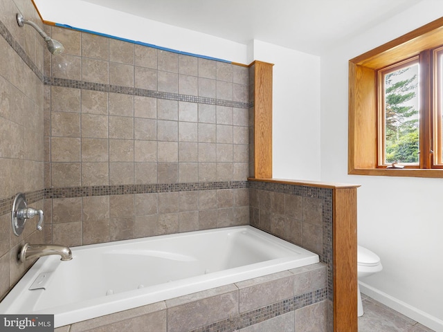261 W Chestnut Hill Rd, Newark, DE 19713 - bathroom featuring a relaxing tiled tub and a shower