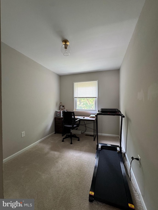 4146 Ferrara Ter, Woodbridge, VA 22193 - carpeted home office with baseboards