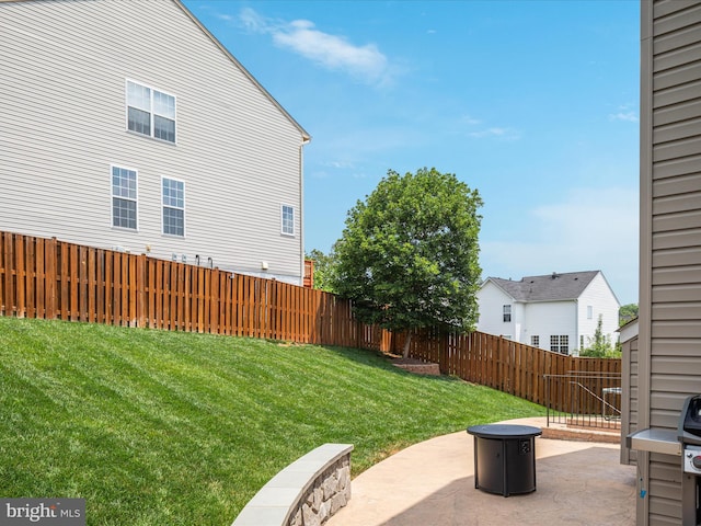 15164 Santander Dr, Gainesville, VA 20155 - fenced backyard with a patio and a fire pit