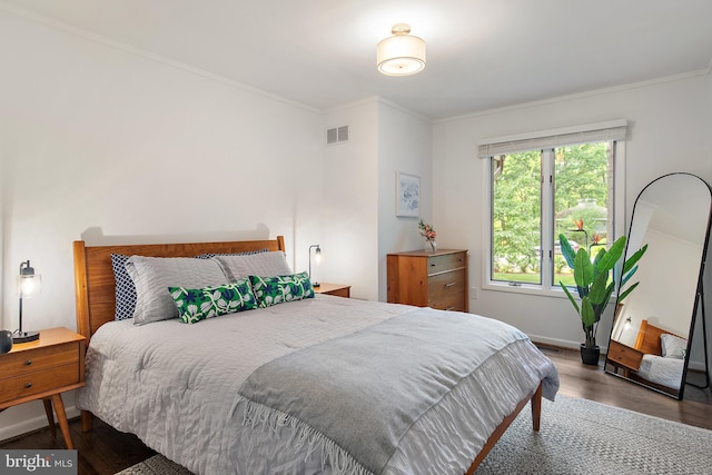 4 Bunkers Ct, Grasonville, MD 21638 - bedroom featuring wood finished floors and ornamental molding