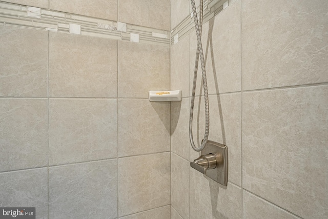 621 Thomas Penn Dr, West Grove, PA 19390 - bathroom view of tiled shower