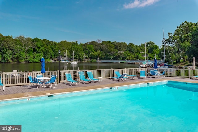 308 Forbes St Unit P, Annapolis, MD 21401 - community pool with a deck with water view