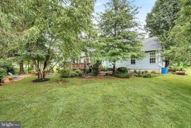 17391 Arrowood Pl, Round Hill, VA 20141 - view of grassy yard featuring a wooden deck