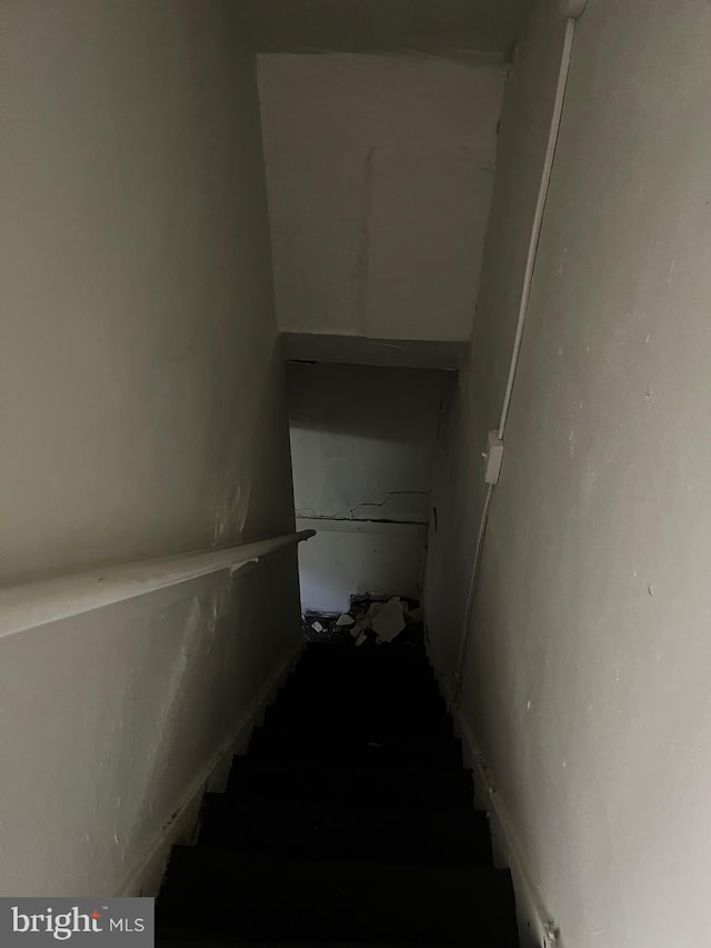 1218 Myrtle Ave, Baltimore, MD 21217 - view of stairs