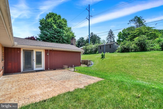 716 Hillcrest Rd, York, PA 17403 - view of green lawn featuring a patio area