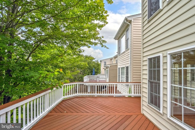 14608 Turara Ct, Haymarket, VA 20169 - view of wooden terrace