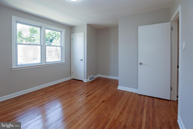 607 Briarcliff Rd, Upper Darby, PA 19082 - unfurnished bedroom with light wood-style flooring and baseboards