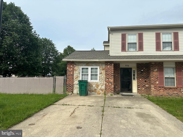 400 Calburn Ct, Bear, DE 19701 - view of front of home with a shingled roof