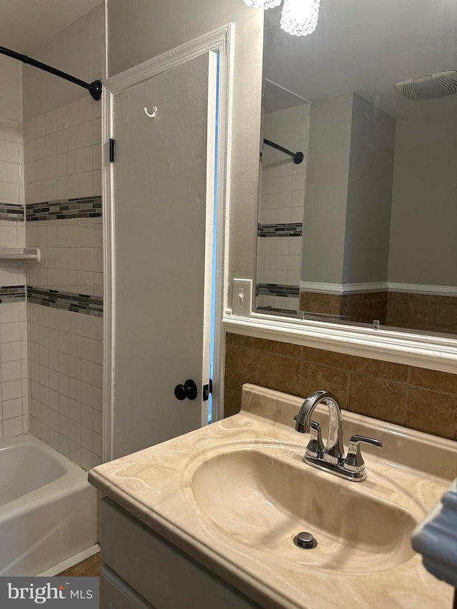 400 Calburn Ct, Bear, DE 19701 - full bathroom featuring vanity and bathing tub / shower combination
