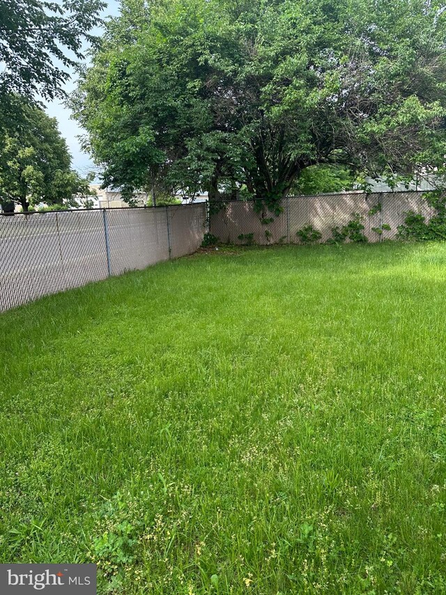 400 Calburn Ct, Bear, DE 19701 - view of yard