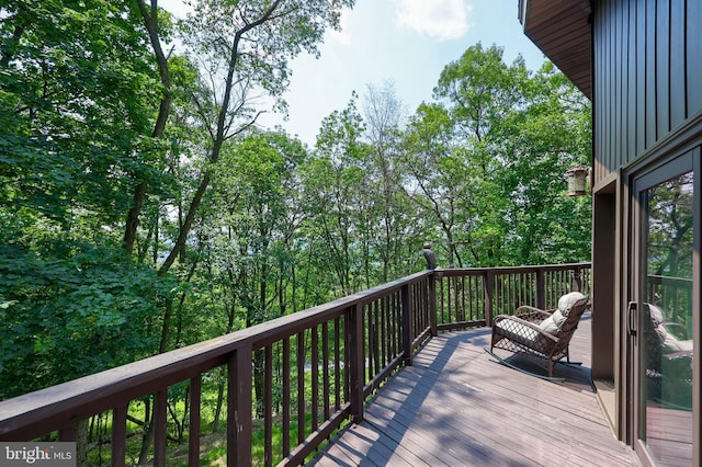312 Skyline Dr, Reading, PA 19606 - view of wooden terrace