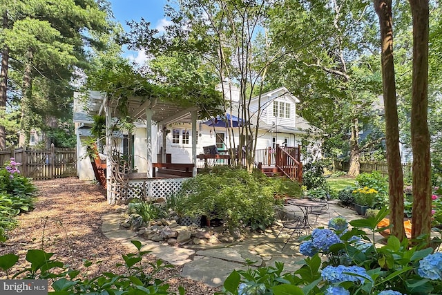 3132 Holmes Run Rd, Falls Church, VA 22042 - back of house with a deck and a patio area