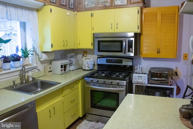 526 S Carlin Springs Rd, Arlington, VA 22204 - kitchen featuring stainless steel appliances and light countertops