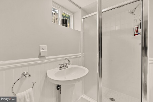 110 E Nelson Ave, Alexandria, VA 22301 - full bathroom featuring a shower stall and a wainscoted wall