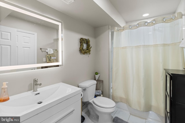 1778 W St SE, Washington, DC 20020 - bathroom with vanity and shower / bath combo with shower curtain