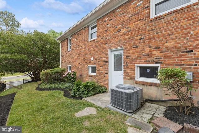 6087 8th Pl N, Arlington, VA 22205 - view of side of property featuring brick siding