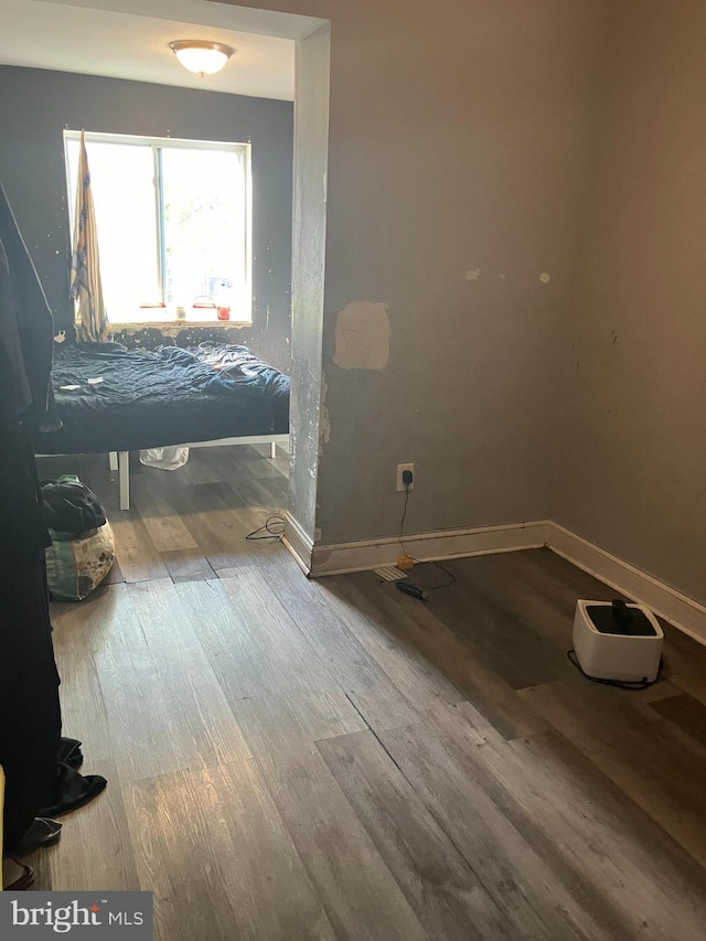 2118 S Shields St, Philadelphia, PA 19142 - bedroom featuring wood finished floors and baseboards