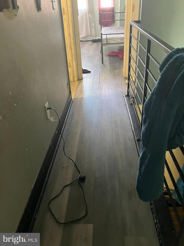 2118 S Shields St, Philadelphia, PA 19142 - corridor featuring wood finished floors