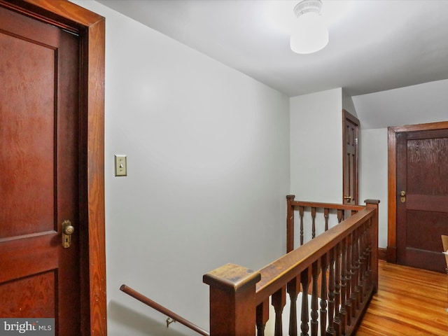 15004 Leetown Rd, Kearneysville, WV 25430 - corridor with an upstairs landing, light wood finished floors, and lofted ceiling