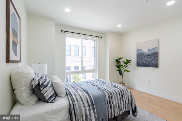 622 Mcclellan St, Philadelphia, PA 19148 - bedroom with wood finished floors and recessed lighting