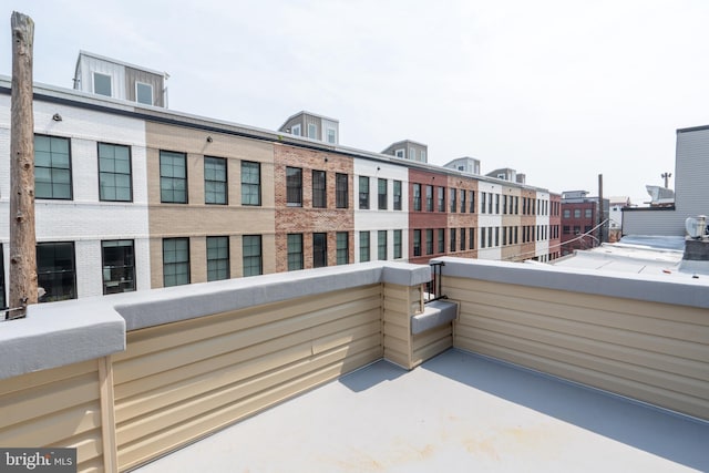 622 Mcclellan St, Philadelphia, PA 19148 - view of balcony