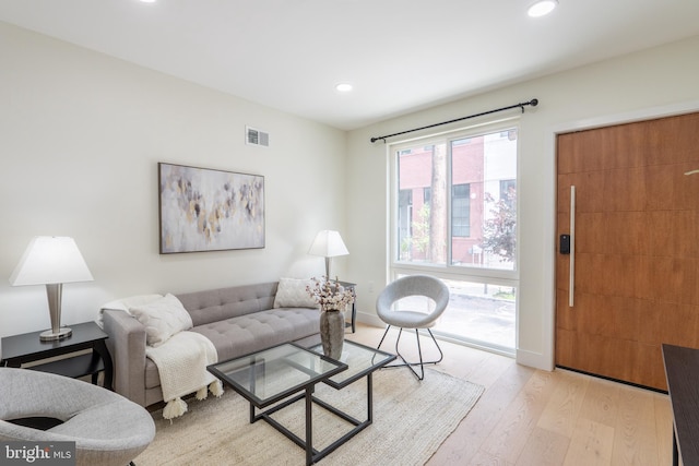 622 Mcclellan St, Philadelphia, PA 19148 - living room featuring light wood finished floors and recessed lighting