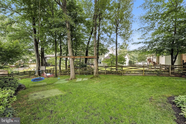 8823 Newport Ct, Springfield, VA 22153 - view of fenced backyard