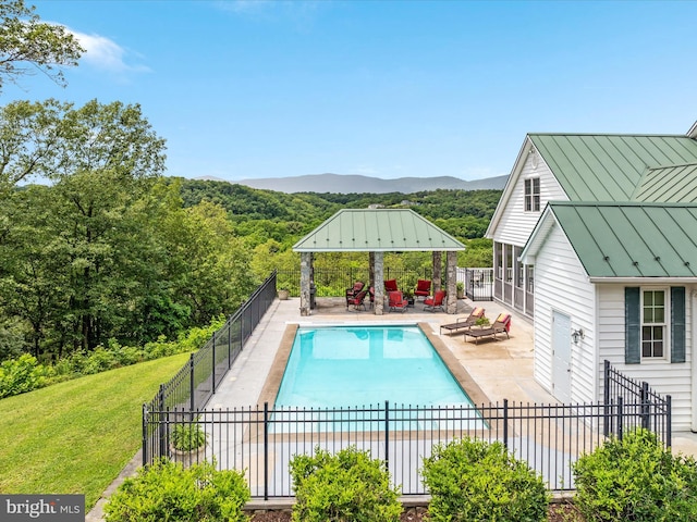 400 Deer Run Cir, Front Royal, VA 22630 - view of swimming pool featuring a patio, a gazebo, and a mountain view