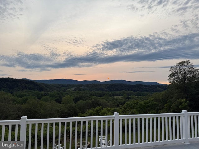 400 Deer Run Cir, Front Royal, VA 22630 - mountain view featuring a forest