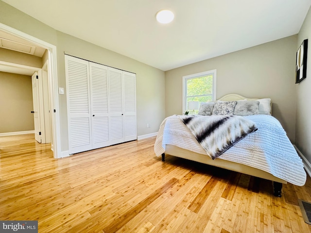 5933 Westridge Ct, Alexandria, VA 22310 - bedroom featuring wood finished floors and a closet