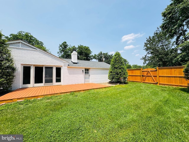 5933 Westridge Ct, Alexandria, VA 22310 - view of yard with a deck and a gate