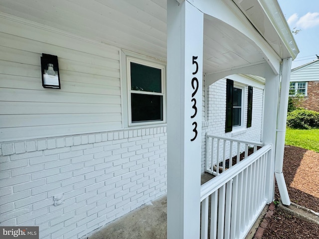 5933 Westridge Ct, Alexandria, VA 22310 - entrance to property featuring brick siding