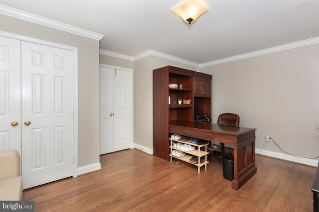 872 The Old Station Ct, Woodbine, MD 21797 - home office with wood finished floors and crown molding
