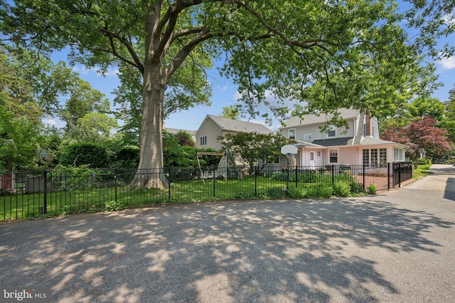 257 Merion Ave, Haddonfield, NJ 08033 - view of front facade with a fenced front yard