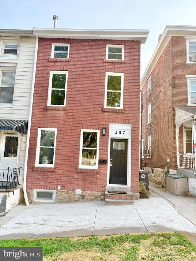 207 E 8th Ave, Conshohocken, PA 19428 - multi unit property featuring brick siding