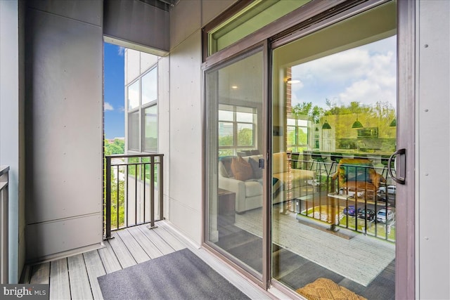 1761 Old Meadow Rd Unit 412, Mclean, VA 22102 - view of balcony