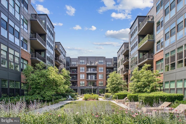 1761 Old Meadow Rd Unit 412, Mclean, VA 22102 - view of home's community