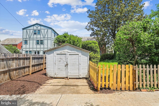 4420 Brandywine St NW, Washington, DC 20016 - garage with a shed