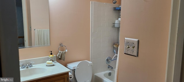 13209 Marthas Choice Cir, Bowie, MD 20720 - bathroom with vanity and shower / bathtub combination