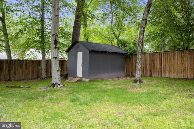 7214 16th Ave, Takoma Park, MD 20912 - fenced backyard with a storage shed
