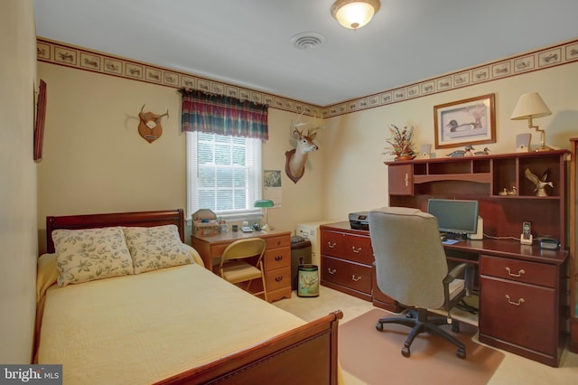 11733 Woodlea Dr, Waynesboro, PA 17268 - bedroom featuring a desk
