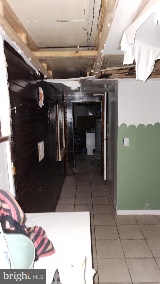 2618 E Biddle St, Baltimore, MD 21213 - hall featuring tile patterned floors