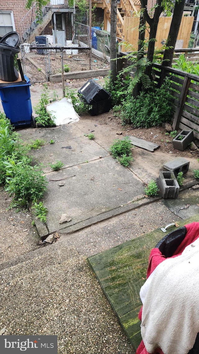 2618 E Biddle St, Baltimore, MD 21213 - view of yard