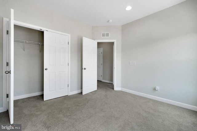 42510 Oak Park Sq, Ashburn, VA 20148 - unfurnished bedroom with carpet and a closet