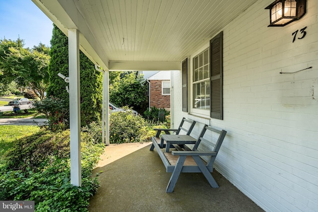 73 Duncan Ln, Springfield, PA 19064 - view of covered porch