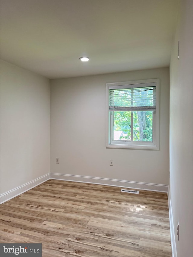 6529 Frietchie Row, Columbia, MD 21045 - empty room featuring light wood-style floors and recessed lighting
