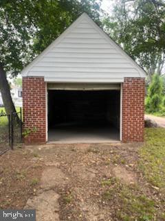 5511 Wesley Ave, Baltimore, MD 21207 - view of detached garage