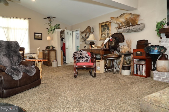 146 Skyline Dr, New Holland, PA 17557 - carpeted living room with vaulted ceiling and ceiling fan